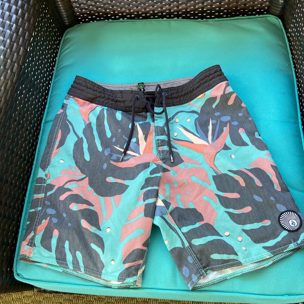 Volcom board shorts